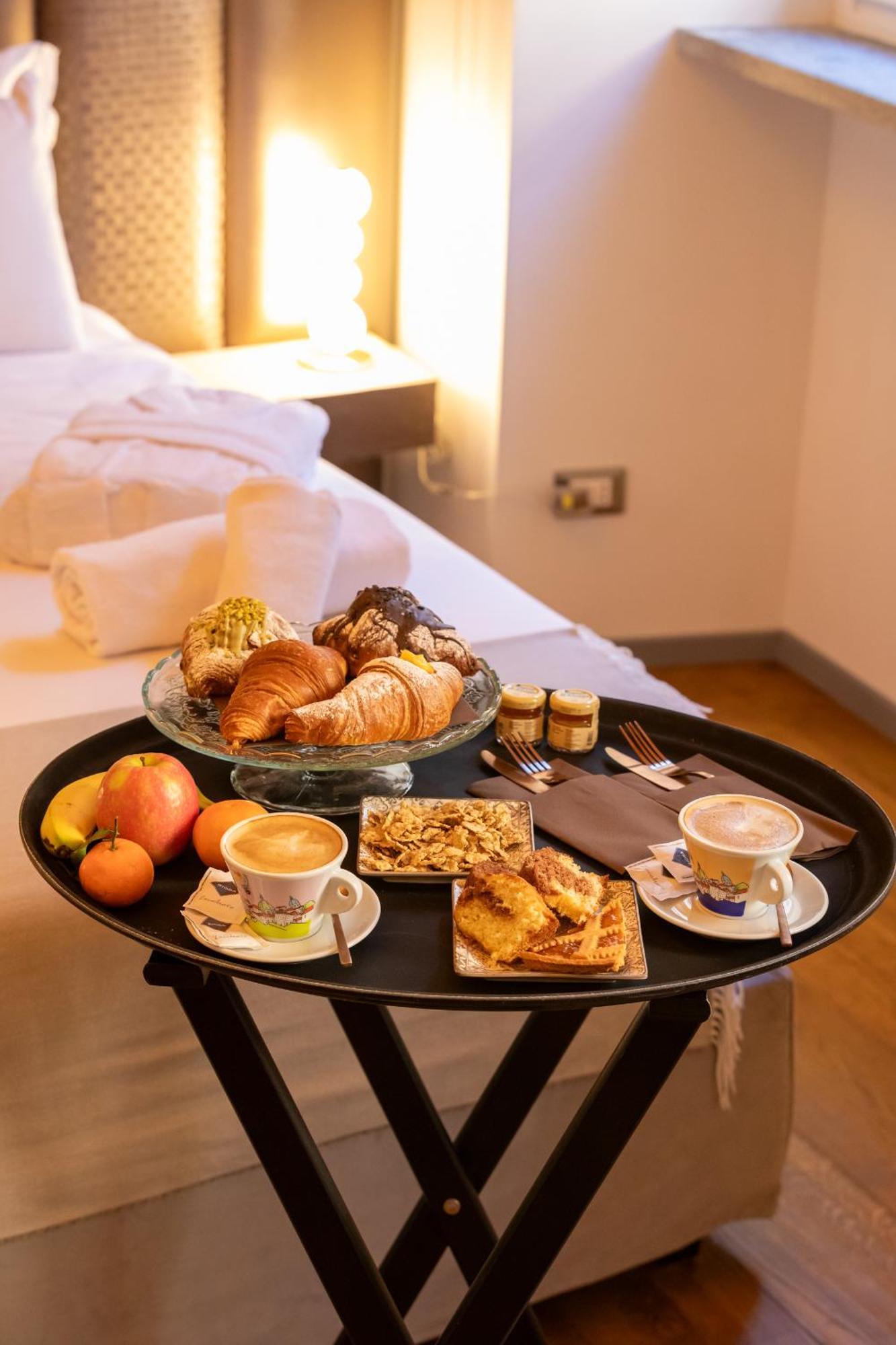Fontana Di Trevi Roma Luxury Suite Экстерьер фото