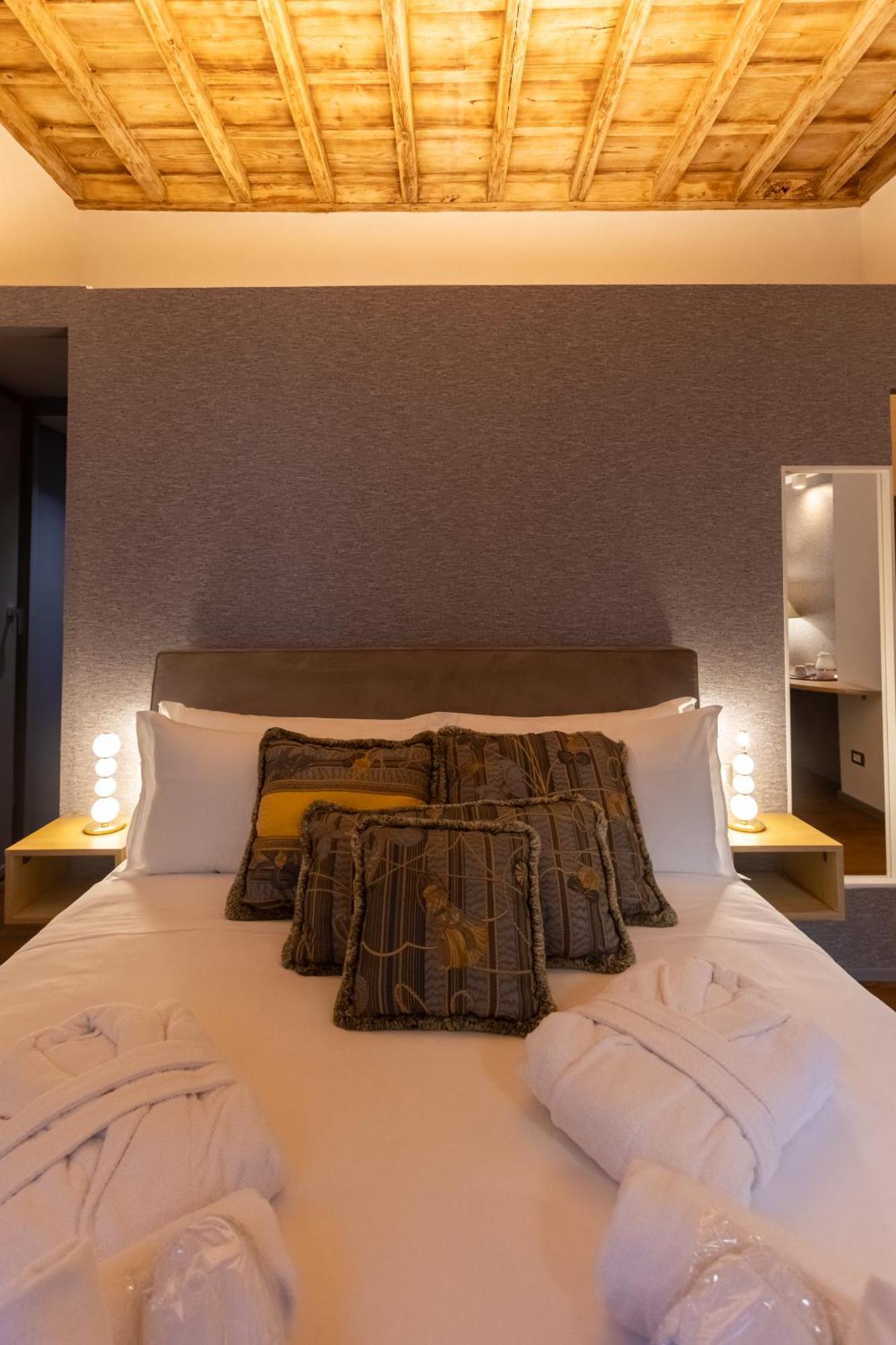 Fontana Di Trevi Roma Luxury Suite Экстерьер фото