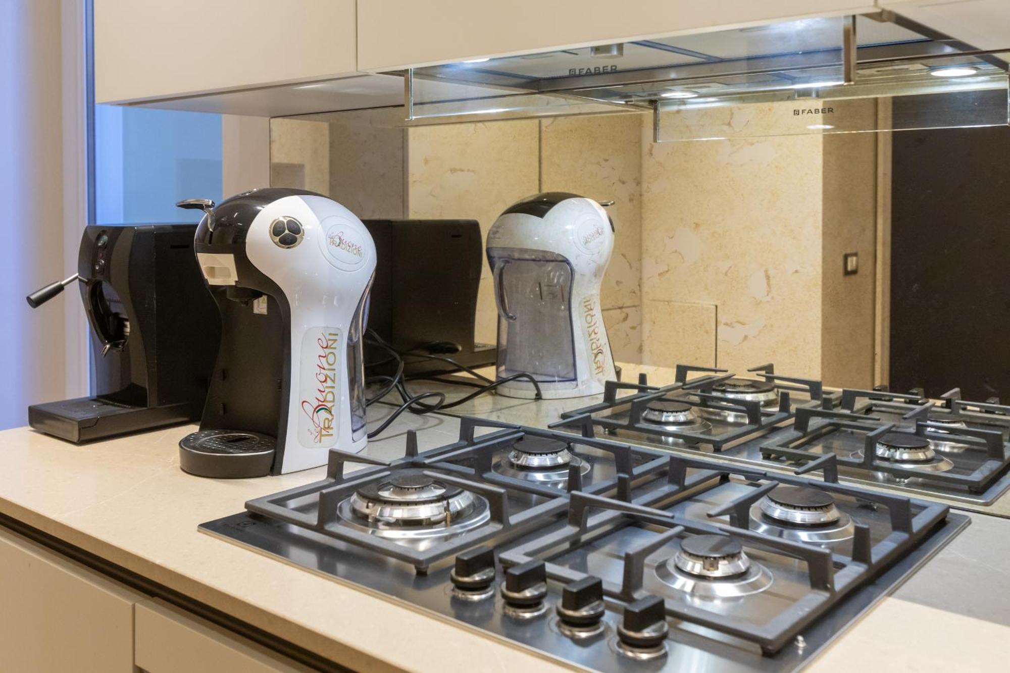 Fontana Di Trevi Roma Luxury Suite Экстерьер фото